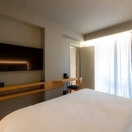 Magnes Hotel