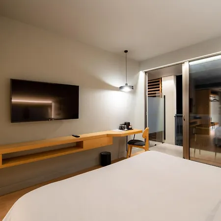 Magnes Hotel 4*